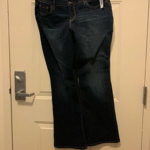 Old Navy Famous Jeans Curvy Mid-Rise Bootcut